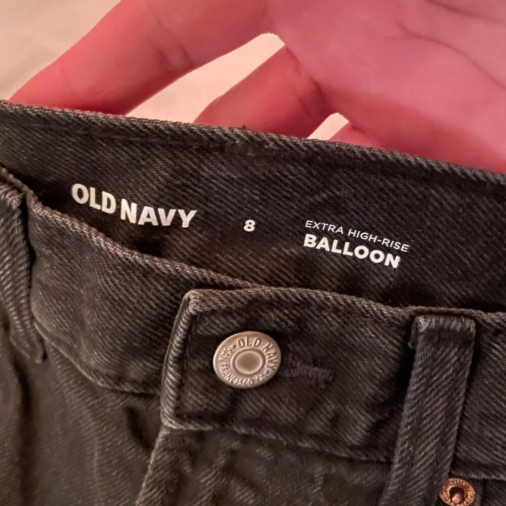 FIRM. NWT Old Navy Dark Wash Denim Jeans Extra High-Rise Balloon. Size 8 Women's - Picture 5 of 16